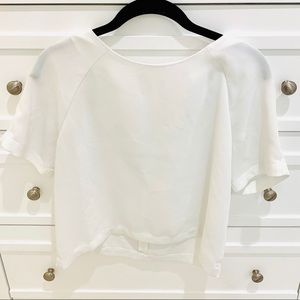 White loose crop top